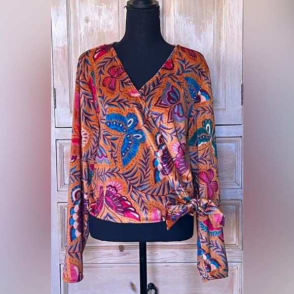 Farm Rio for Anthropologie Butterflies Velvet Wrap Blouse Size XL - Picture 5 of 9